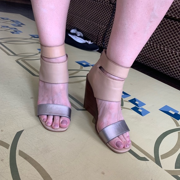 KDB Wedge Heels - Picture 6 of 7